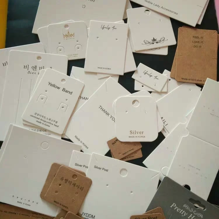 Custom White or black card or copper plate or cotton card hang tag brown kraft gift Earrings card
Custom White or black card or copper plate or cotton card hang tag brown kraft gift Earrings card
