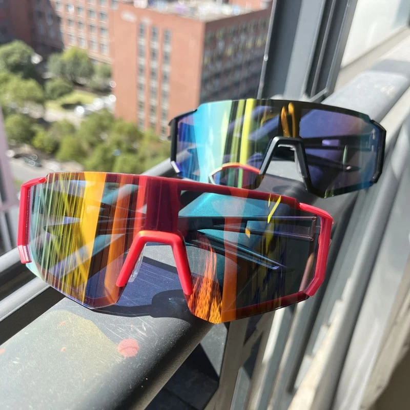 Custom Logo Polarized Women Designer Sunglasses 2021 Famous Brands Luxury Outdoor Sports Cycling Oversized New Men Sunglasses, 5 color
Custom Logo Polarized Women Designer Sunglasses 2021 Famous Brands Luxury Outdoor Sports Cycling Oversized New Men Sunglasses, 5 color