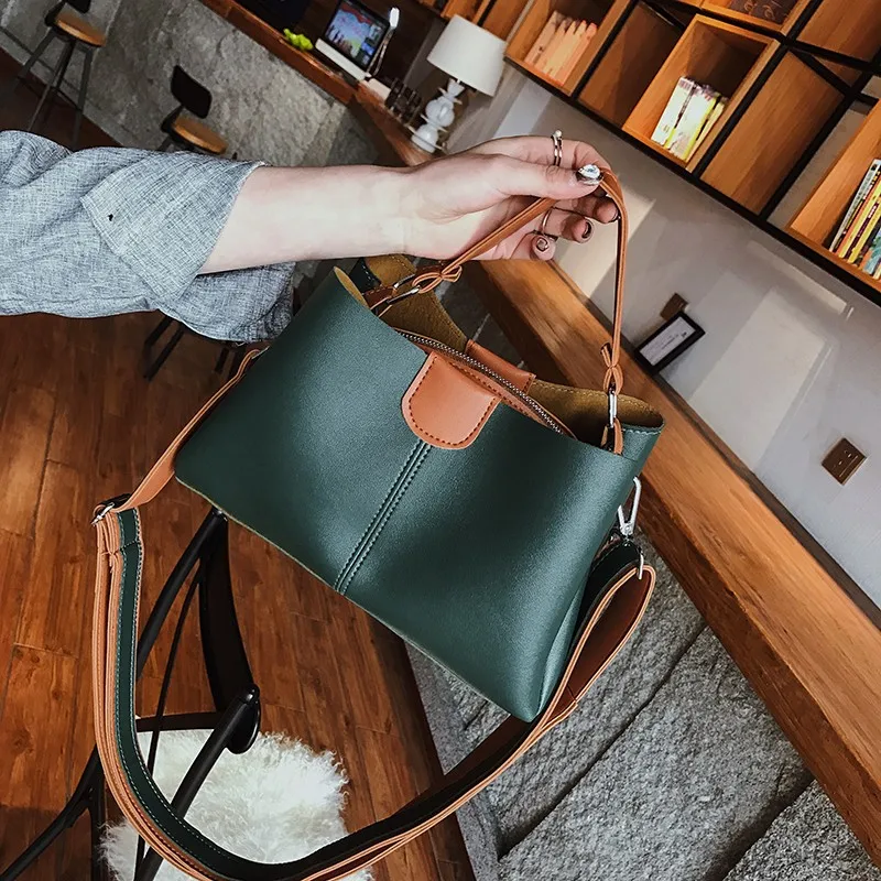 2021 fashion European and American style shoulder bag PU simple female bag cross-body bag classic and elegant lady handbag
2021 fashion European and American style shoulder bag PU simple female bag cross-body bag classic and elegant lady handbag