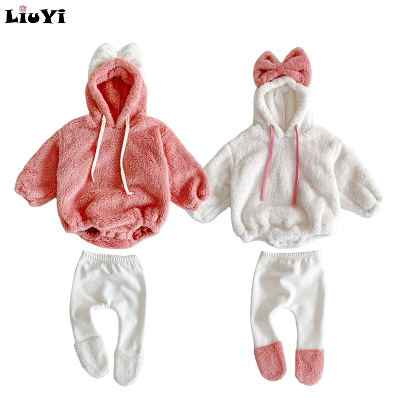 Warm winter baby clothes children's clothing plush big bow solid color long-sleeved warm + trousers baby clothes baby rompers 
Warm winter baby clothes children's clothing plush big bow solid color long-sleeved warm + trousers baby clothes baby rompers