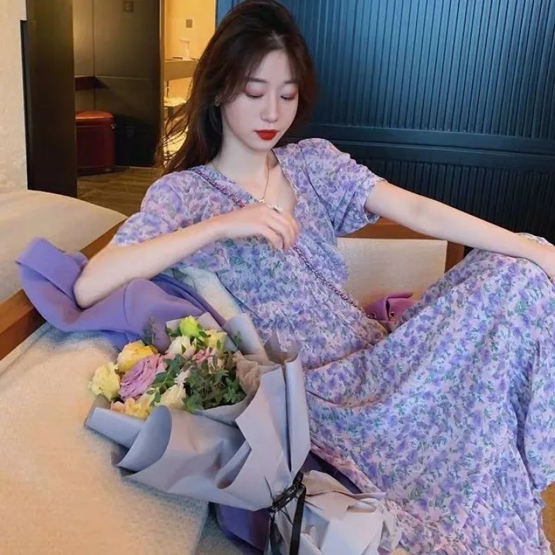 2021 summer French purple floral dress female first love chiffon v-neck short-sleeved fishtail skirt ladies casual beach skirt
2021 summer French purple floral dress female first love chiffon v-neck short-sleeved fishtail skirt ladies casual beach skirt
