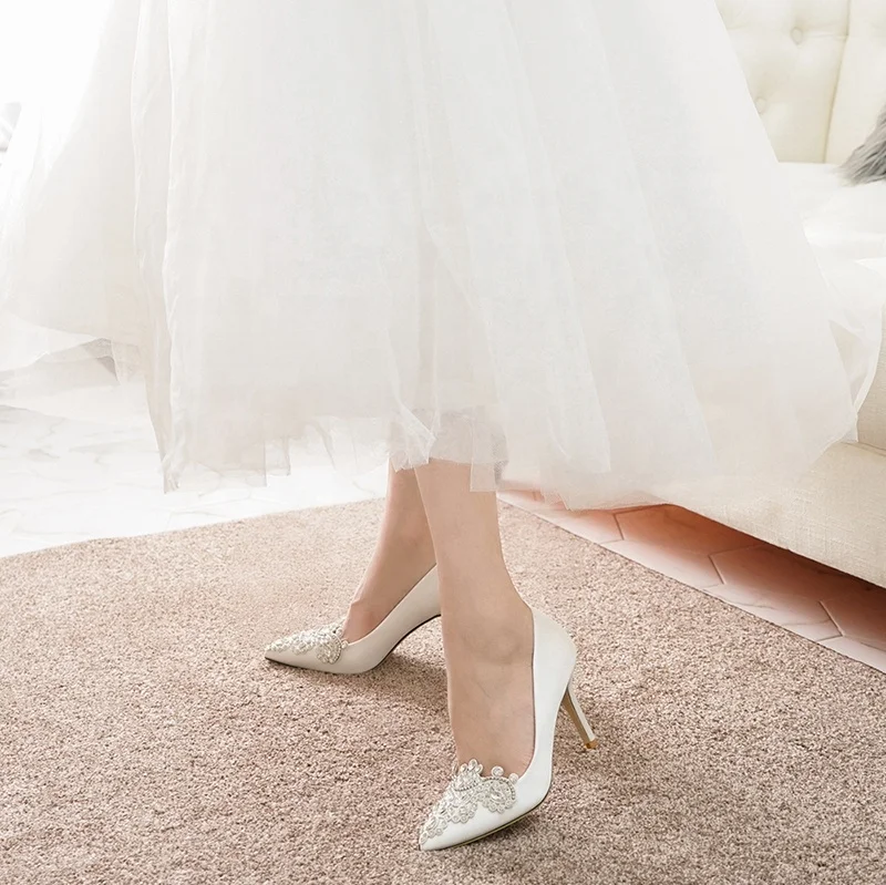 new design 2019 bridal rhinestone elegance wedding party women's shoes fasion, White
new design 2019 bridal rhinestone elegance wedding party women's shoes fasion, White