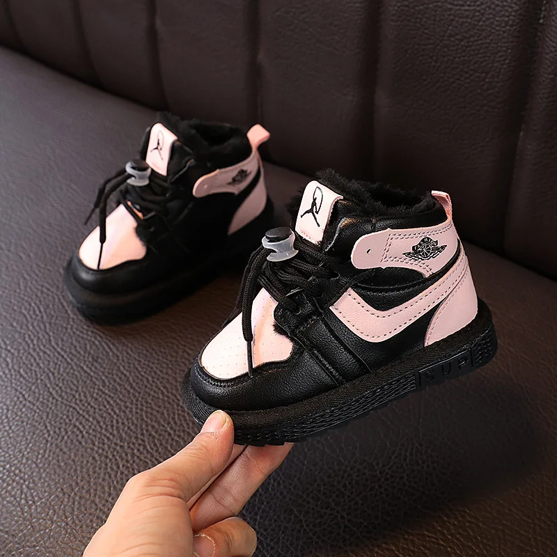Hot Selling Pink Kids Designer Sneakers Plush Lining Kids Winter High Top Gym Sneakers, Black pink
Hot Selling Pink Kids Designer Sneakers Plush Lining Kids Winter High Top Gym Sneakers, Black pink