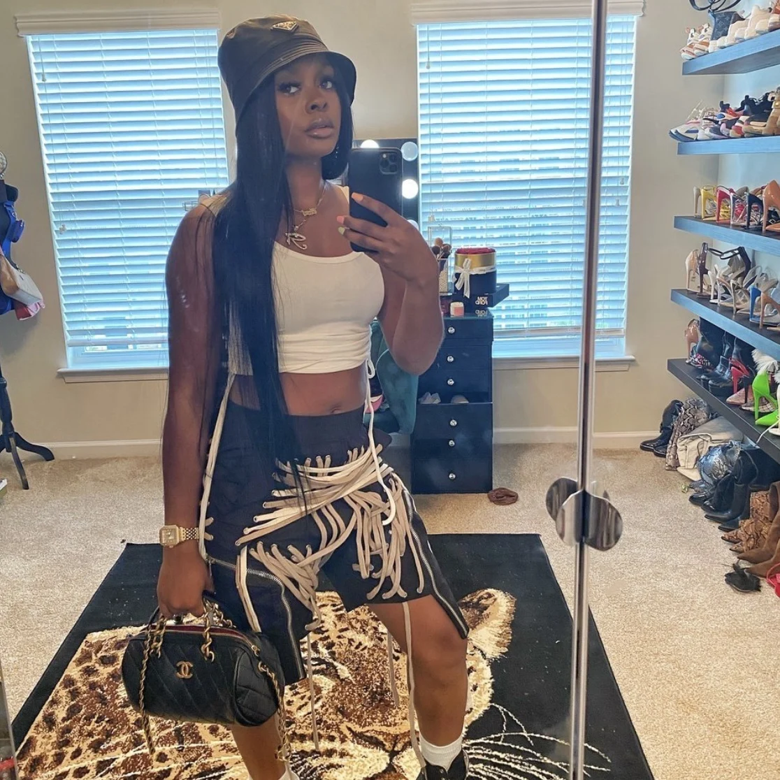 High Street Baggy Pants Elastic Waist Black Lace Up Irregular Shorts Casual Drawstring Short Pants Women 
High Street Baggy Pants Elastic Waist Black Lace Up Irregular Shorts Casual Drawstring Short Pants Women