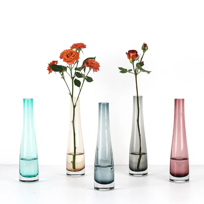 Modern Minimalistic Color Transparent Single Small Glass Vase Dining Table Countertop Flower Vase For Home Decorations, As photo
Modern Minimalistic Color Transparent Single Small Glass Vase Dining Table Countertop Flower Vase For Home Decorations, As photo