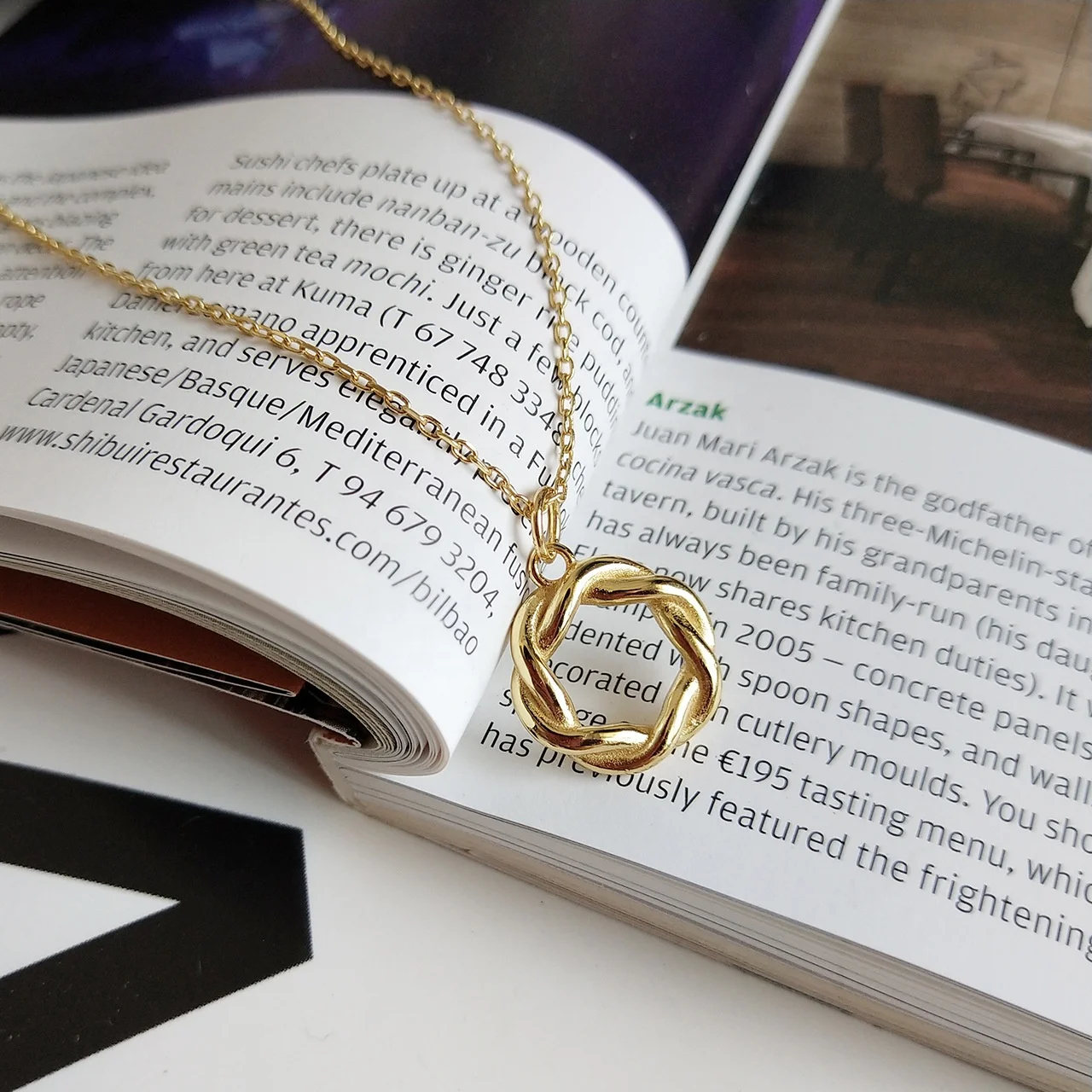 New Arrival Hollow Circle Pendant Necklace 925 Sterling Silver Goddess Wreath Crossed Pendant Necklace
New Arrival Hollow Circle Pendant Necklace 925 Sterling Silver Goddess Wreath Crossed Pendant Necklace