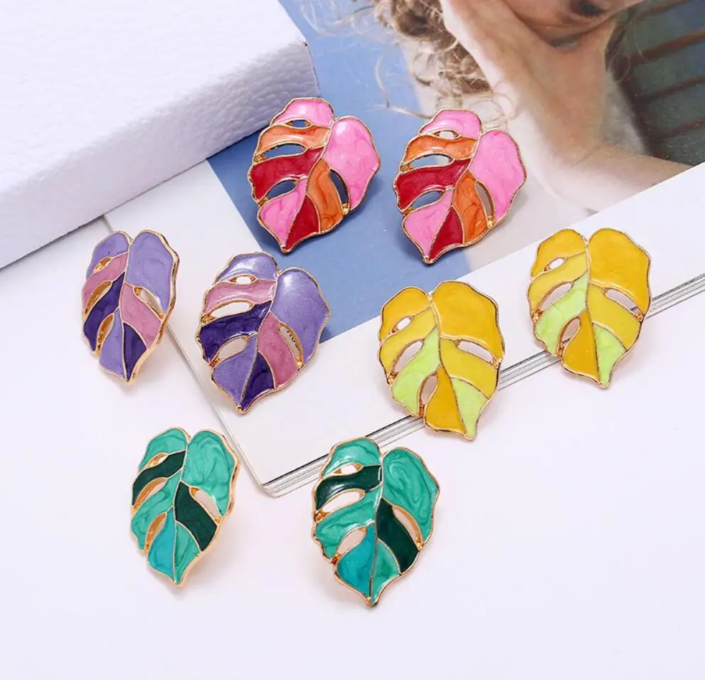 2021 Fashion Colorful Metal Leaf Earrings Pure Gold Plated Stud Earrings Jewelry Women Earrings, Picture shows
2021 Fashion Colorful Metal Leaf Earrings Pure Gold Plated Stud Earrings Jewelry Women Earrings, Picture shows