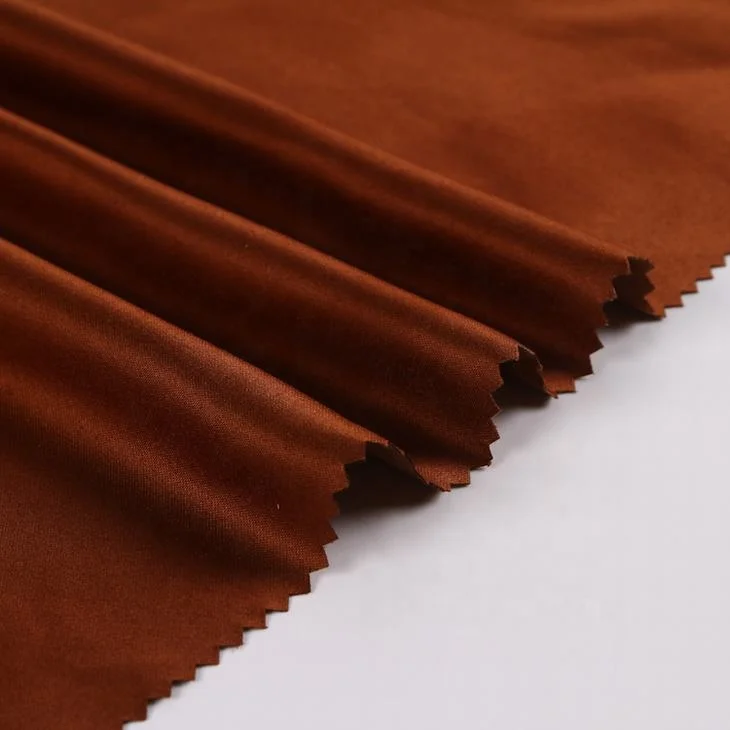 En stock de lujo de gamuza marrón 100% de satén brillante tela tejida de poliéster para la ropa
