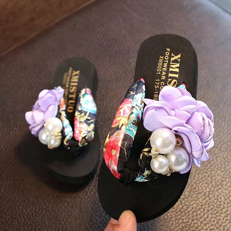 Purple Flower Flip Flops Anti-slip Outdoor Beach Shoes for Girls and Women, Pink red purple green blue black
Purple Flower Flip Flops Anti-slip Outdoor Beach Shoes for Girls and Women, Pink red purple green blue black
