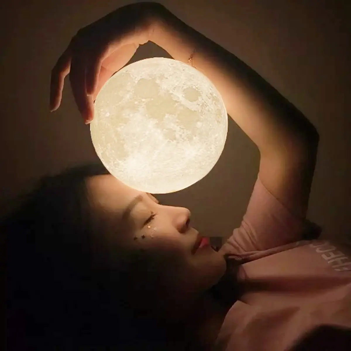 Moon shape model 16 colors with remote & touch control Night Light wedding return gifts girl gifts valentine's day gift
Moon shape model 16 colors with remote & touch control Night Light wedding return gifts girl gifts valentine's day gift