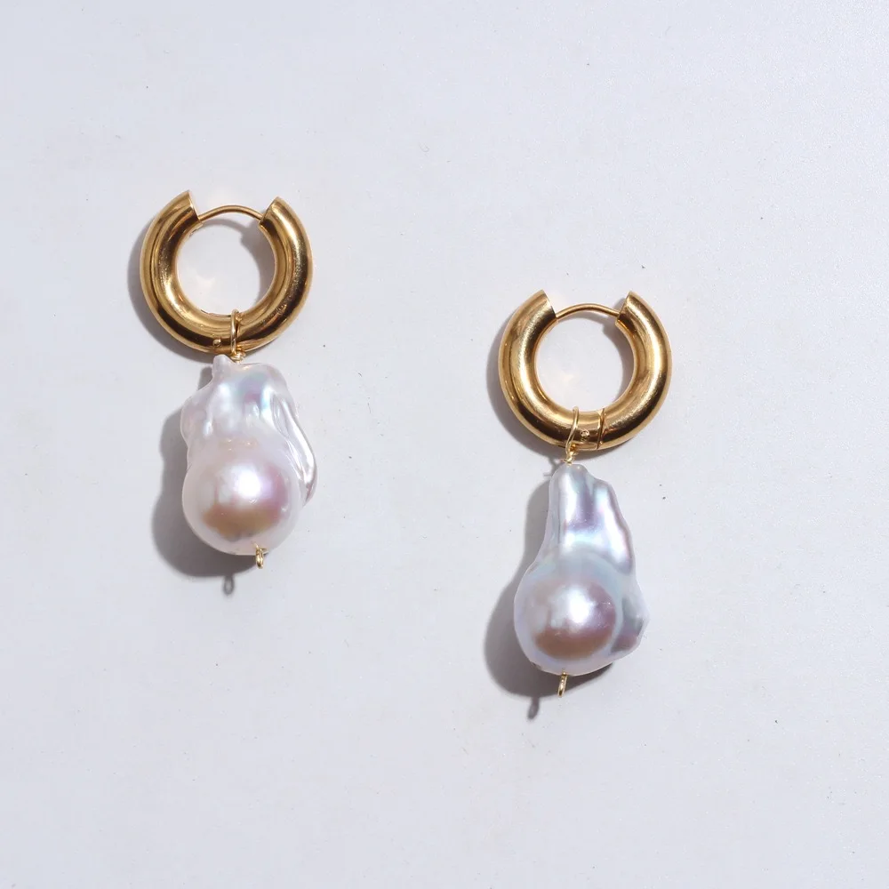 Vintage natural handmade fresh water real baroque pearl earrings elegant high quality vintage 18K gold plated Earrings
Vintage natural handmade fresh water real baroque pearl earrings elegant high quality vintage 18K gold plated Earrings