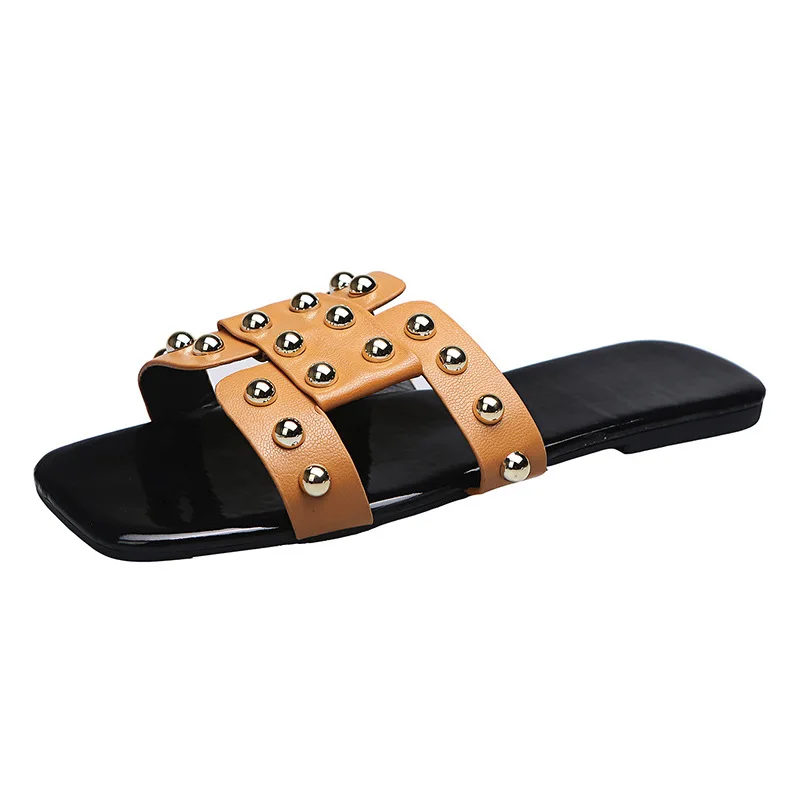 European and American summer hot sale flat-bottom non-slip rivet slippers ladies high-quality production sandals and slippers, Customized color
European and American summer hot sale flat-bottom non-slip rivet slippers ladies high-quality production sandals and slippers, Customized color