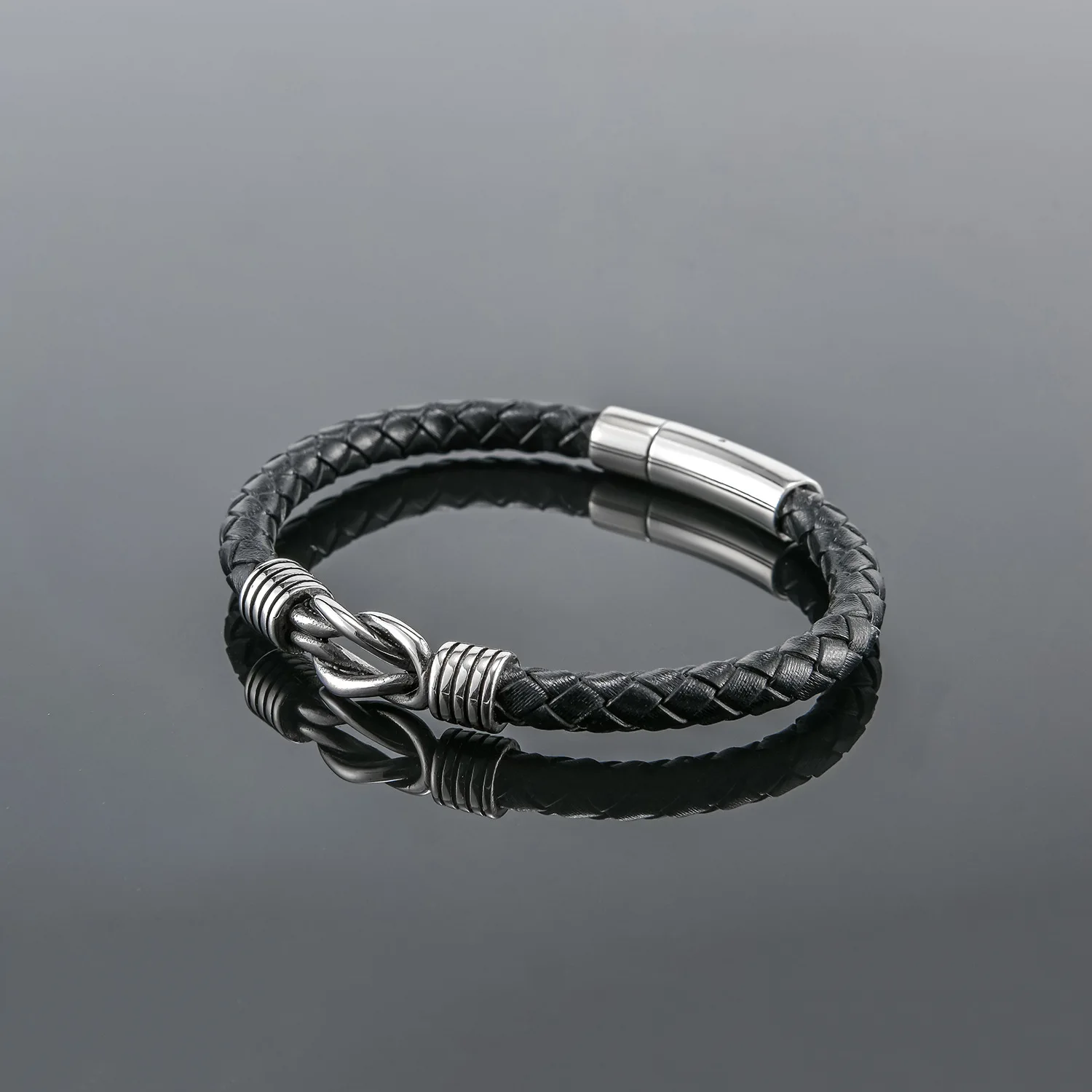 Punk Hip Hop Stainless Steel Twisted Bracelet Steel Color Black Leather Bangle Cuban Chain Gift For Men Women Jewelry
Punk Hip Hop Stainless Steel Twisted Bracelet Steel Color Black Leather Bangle Cuban Chain Gift For Men Women Jewelry