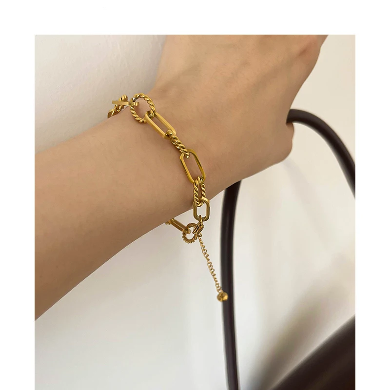 Mixed Twisted Chain 18K Gold Plated Bracelets Chunky Chain Bracelet Women Accessories Plain Minimalist Stainless Steel Jewelry
Mixed Twisted Chain 18K Gold Plated Bracelets Chunky Chain Bracelet Women Accessories Plain Minimalist Stainless Steel Jewelry