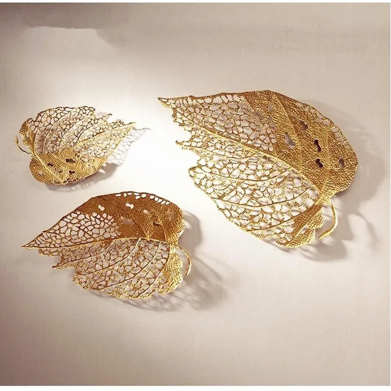 Modern hollow out metal leaf shape wall hangings for living room decor, Copper
Modern hollow out metal leaf shape wall hangings for living room decor, Copper