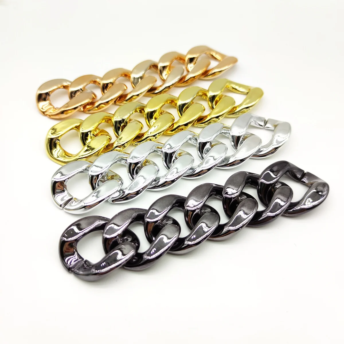 High quality UV electroplating color acrylic chain link out of bag chain link plastic Slippers Waist chain accessories, Electroplated gold silver black gun rose gold
High quality UV electroplating color acrylic chain link out of bag chain link plastic Slippers Waist chain accessories, Electroplated gold silver black gun rose gold