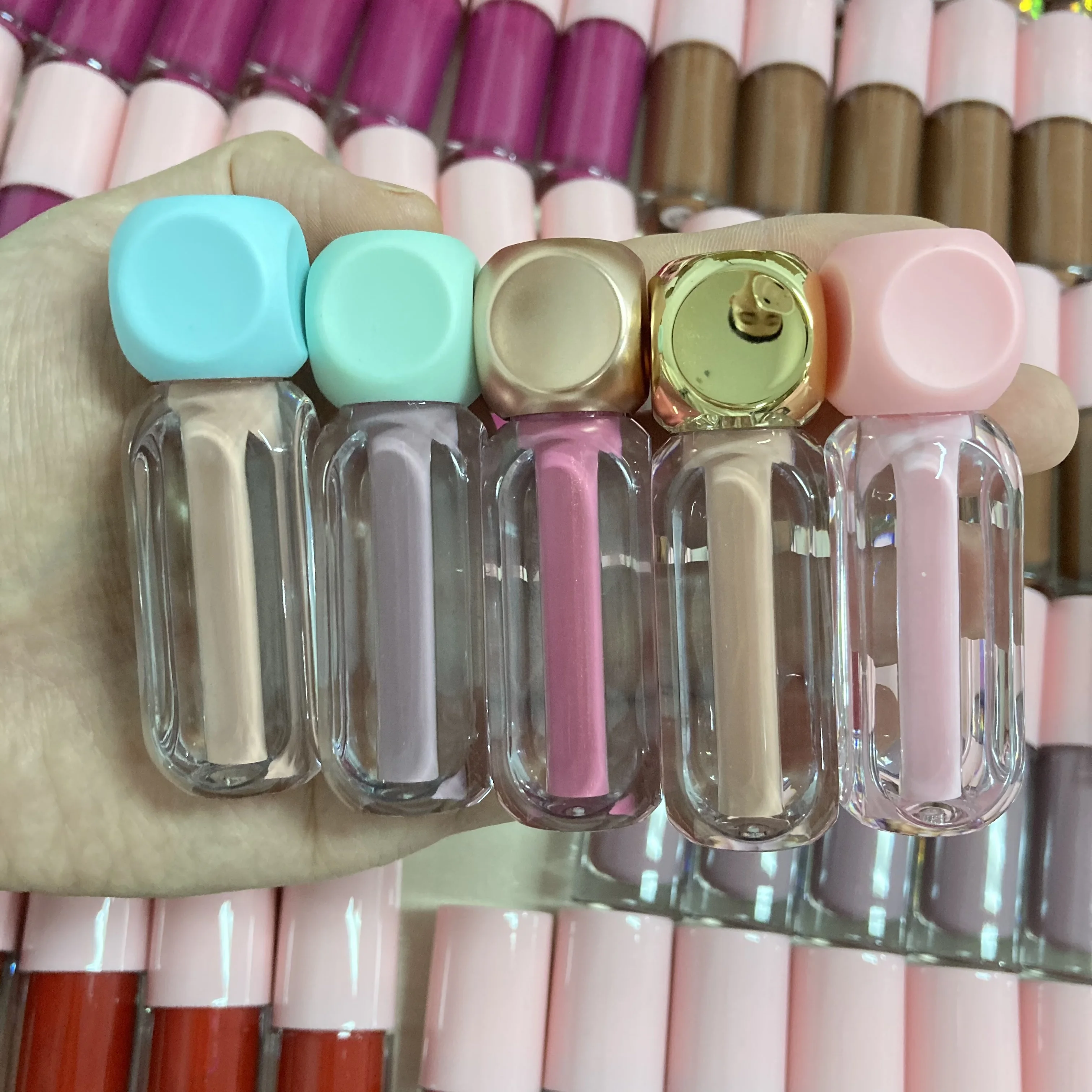 Wholesale lip gloss tubes cute candy shaped custom your own kids lip gloss 
Wholesale lip gloss tubes cute candy shaped custom your own kids lip gloss
