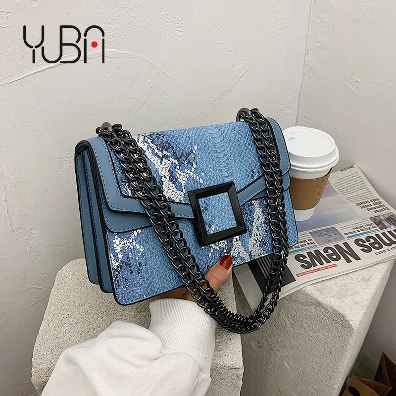 2021 new color small square bag single shoulder sloping cross popular women's bagDesigner
2021 new color small square bag single shoulder sloping cross popular women's bagDesigner