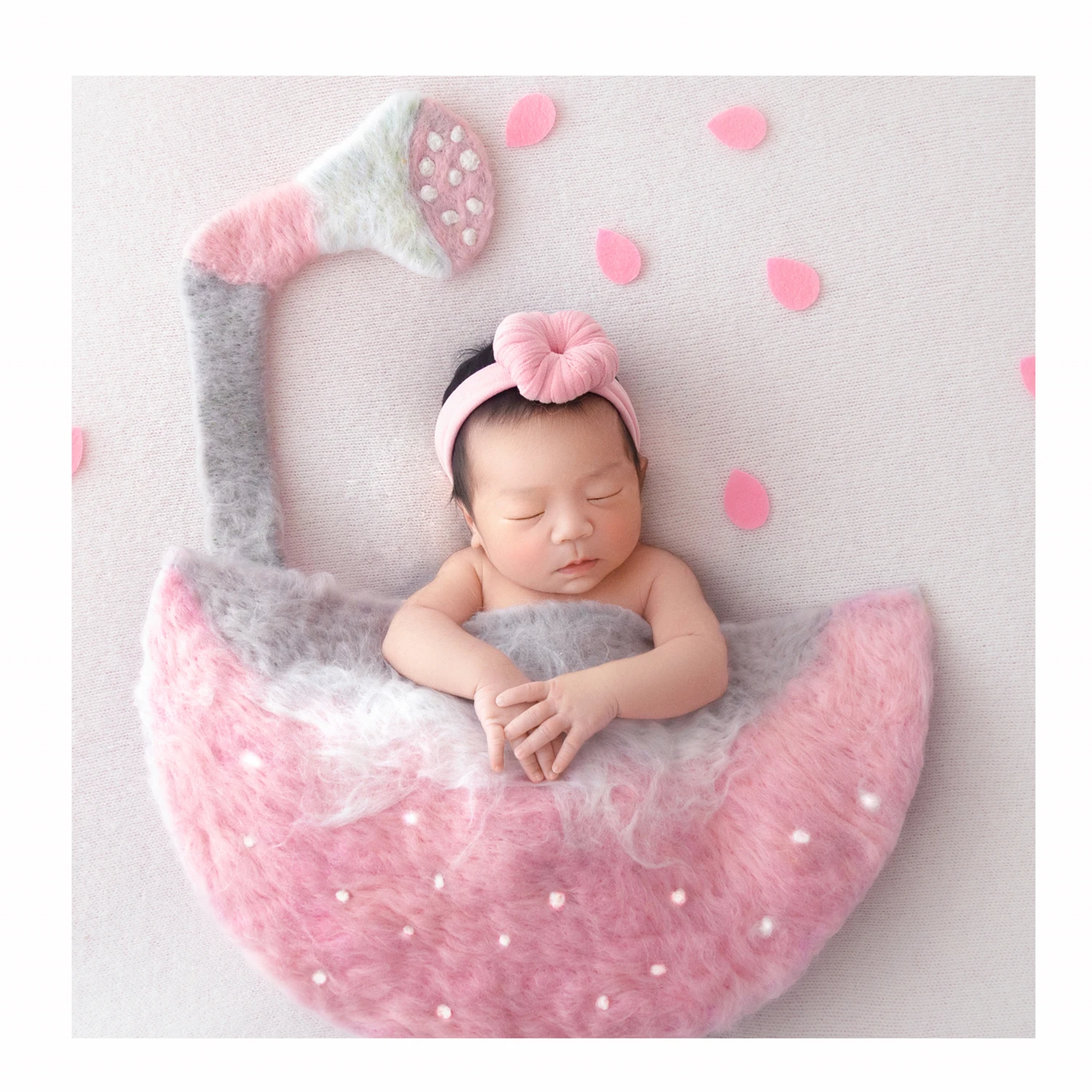 Lovely Shower Wool Felt Blanket Newborn Photography Props Pink Baby Wool Felt Shower Modeling Auxiliary Props
Lovely Shower Wool Felt Blanket Newborn Photography Props Pink Baby Wool Felt Shower Modeling Auxiliary Props