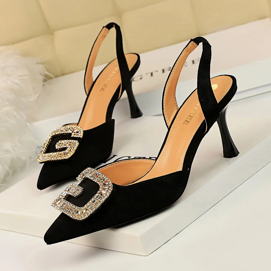 Women's Heels Stiletto Heel Pointed Toe Buckle PU Spring & Fall Black / Fuchsia / Red / Party & Evening
Women's Heels Stiletto Heel Pointed Toe Buckle PU Spring & Fall Black / Fuchsia / Red / Party & Evening
