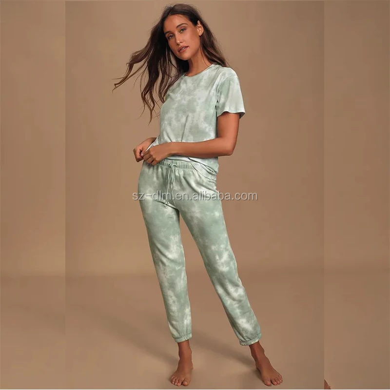 Hot sale ladies shorts sleeve pullover hoodie top and pants women's hoodies sweatshirts custom, Customized color
Hot sale ladies shorts sleeve pullover hoodie top and pants women's hoodies sweatshirts custom, Customized color