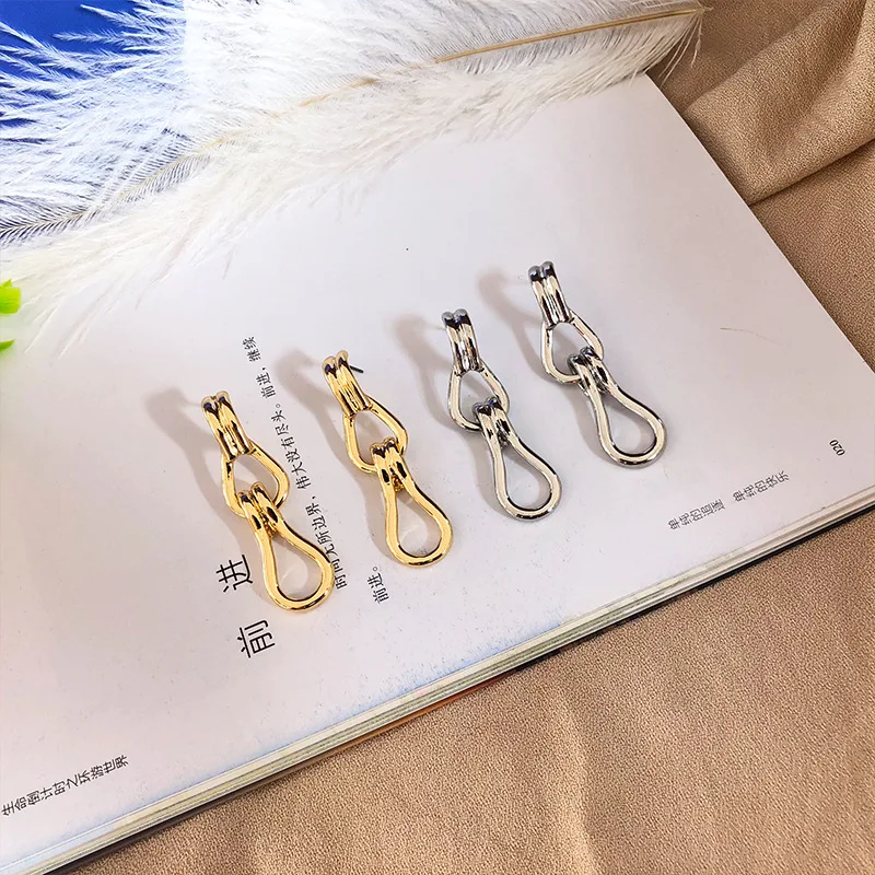 korean fashion new hollow metal long stud earrings personalized European elegant gold water drop stud earrings ear jewelry, Picture
korean fashion new hollow metal long stud earrings personalized European elegant gold water drop stud earrings ear jewelry, Picture