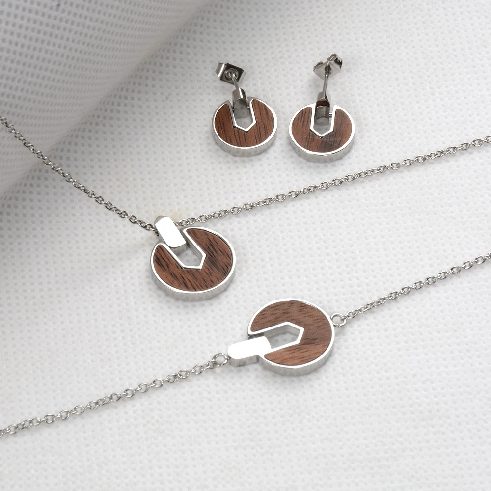 New trendy jewelry stainless steel gold plated jewelry earrings,hand chain and necklace set jewelry women 3 sets, Natural with steel
New trendy jewelry stainless steel gold plated jewelry earrings,hand chain and necklace set jewelry women 3 sets, Natural with steel
