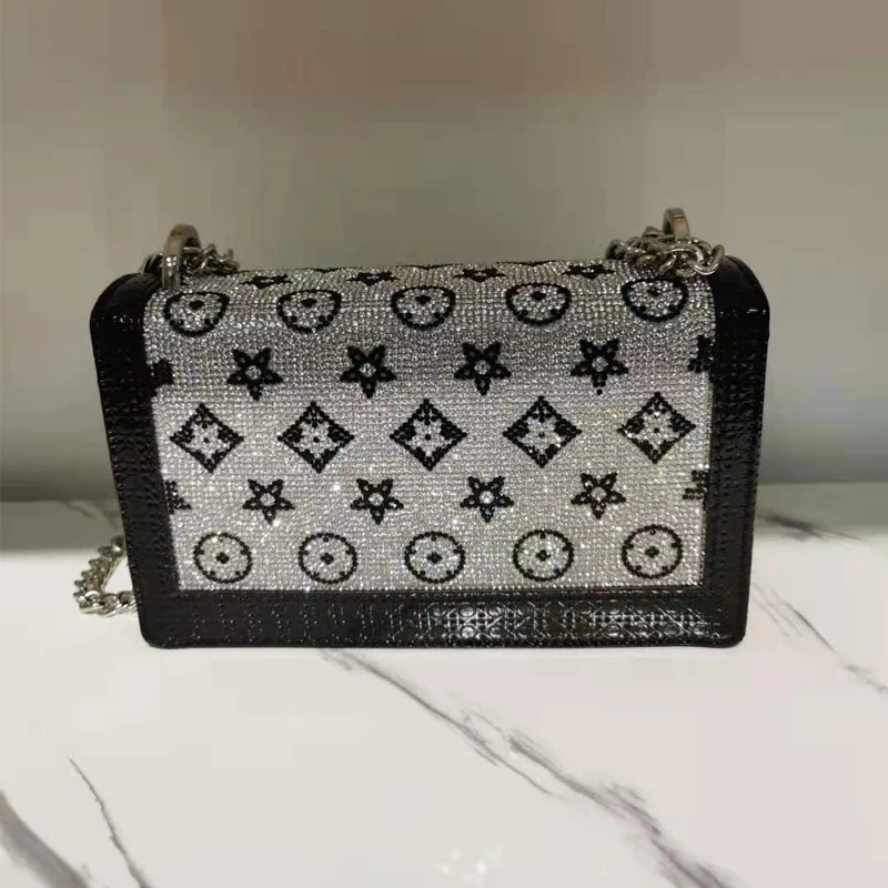 2021 Xianjian New Fashion Branded Original Box Diamond Bling Rhinestone Square Lady Brand Bags Crossbody Shoulder Chain Bag
2021 Xianjian New Fashion Branded Original Box Diamond Bling Rhinestone Square Lady Brand Bags Crossbody Shoulder Chain Bag