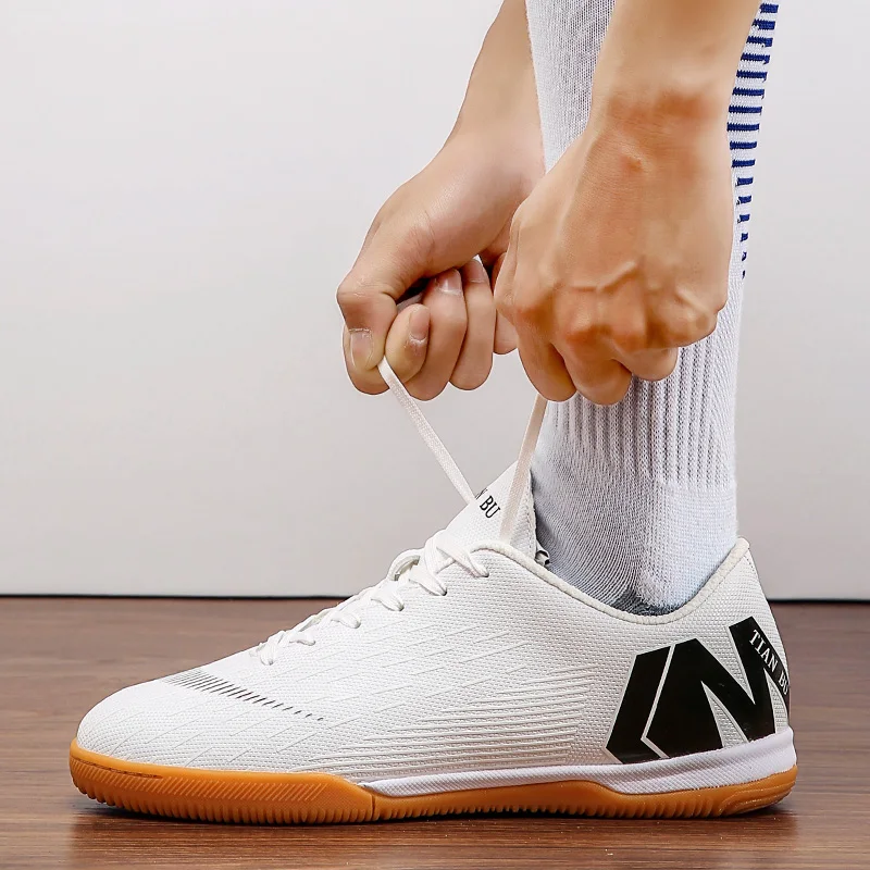 2022 Latest Sale Youth No Brand Football Boots Flat Sole Indoor Leather Soccer Shoes
2022 Latest Sale Youth No Brand Football Boots Flat Sole Indoor Leather Soccer Shoes