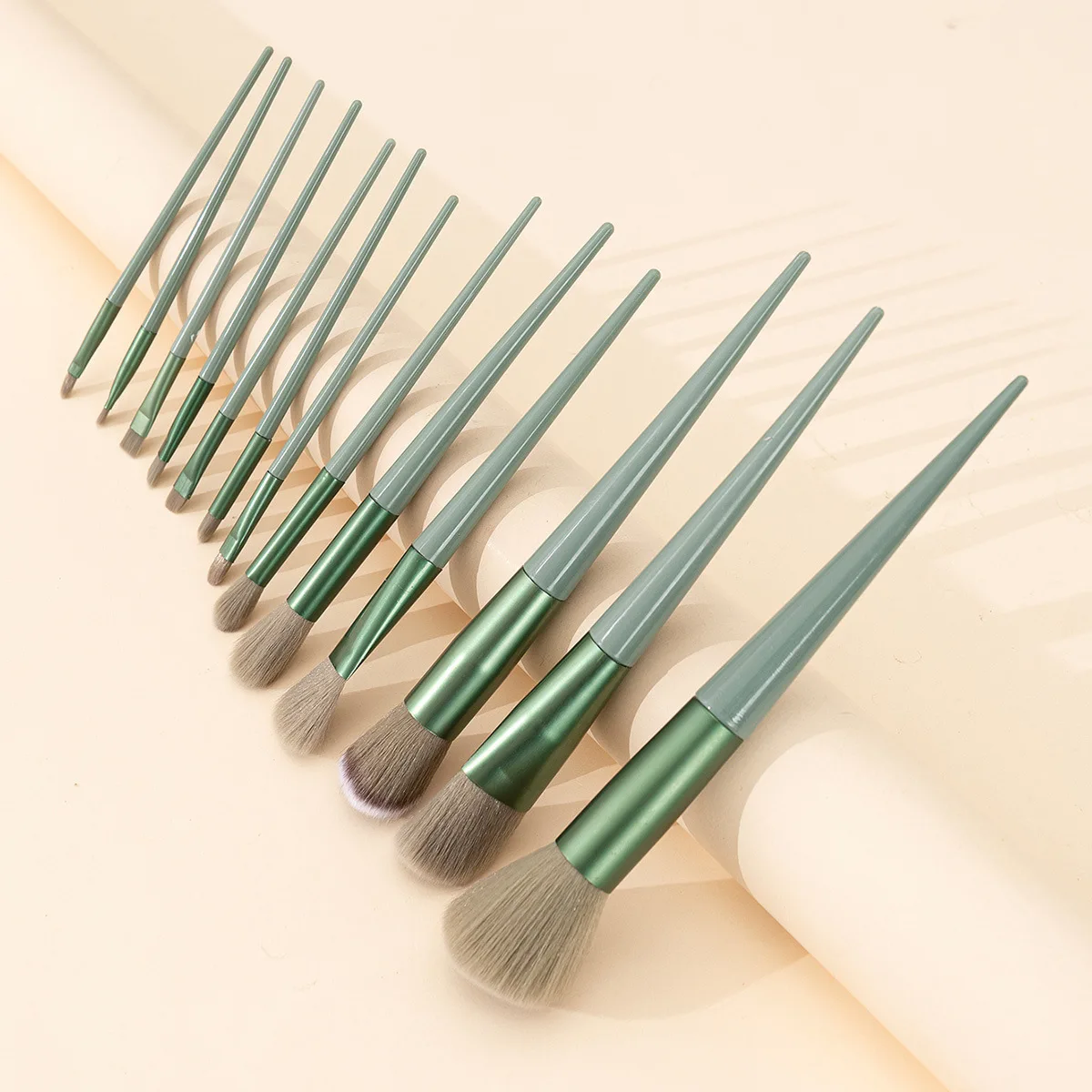 Private Label Pink Green Yellow Cosmetic Makeup Brush Sets With Logo Womens Make Up Brushes 13 pcs
Private Label Pink Green Yellow Cosmetic Makeup Brush Sets With Logo Womens Make Up Brushes 13 pcs