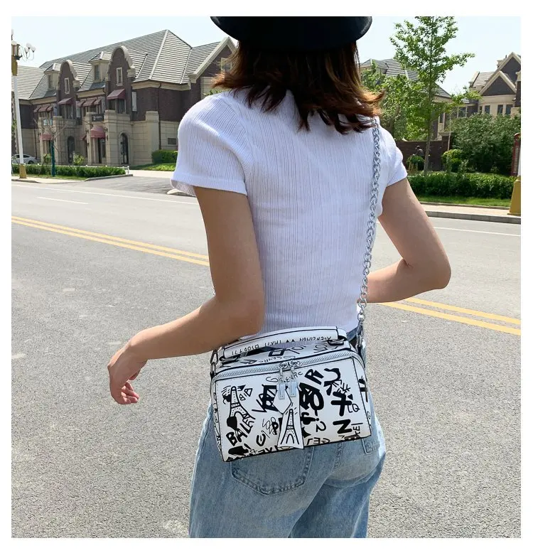 TS9018 wholesale 2021 fashion graffiti handbags for women purse and graffiti chain shoulder bag ladies graffiti women hand bags, 5 colors
TS9018 wholesale 2021 fashion graffiti handbags for women purse and graffiti chain shoulder bag ladies graffiti women hand bags, 5 colors