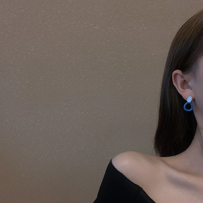 New Design Fashion Jewelry Geometric Enamel Acrylic Resin Pendant Blue Earrings For Women, Picture
New Design Fashion Jewelry Geometric Enamel Acrylic Resin Pendant Blue Earrings For Women, Picture