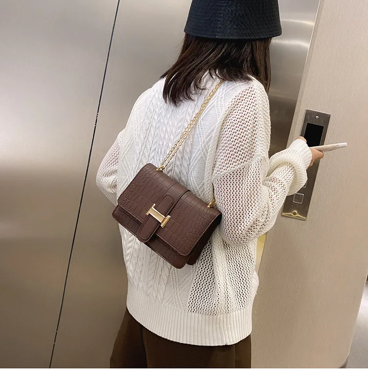 Designer Fashion Leather Handbag Famous Brands Rainbow Jelly Wallet Purse Lady Shoulder Bag Winter Purse Fuzzy Handbags, As show
Designer Fashion Leather Handbag Famous Brands Rainbow Jelly Wallet Purse Lady Shoulder Bag Winter Purse Fuzzy Handbags, As show