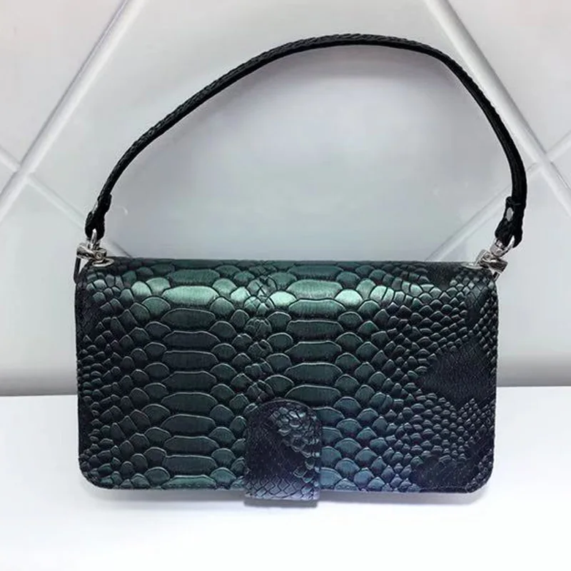 2021 New Luxury Design Snake Pattern Tote Bag Women Phone Bag Genuine Leather Wallet Shoulder Bag 
2021 New Luxury Design Snake Pattern Tote Bag Women Phone Bag Genuine Leather Wallet Shoulder Bag