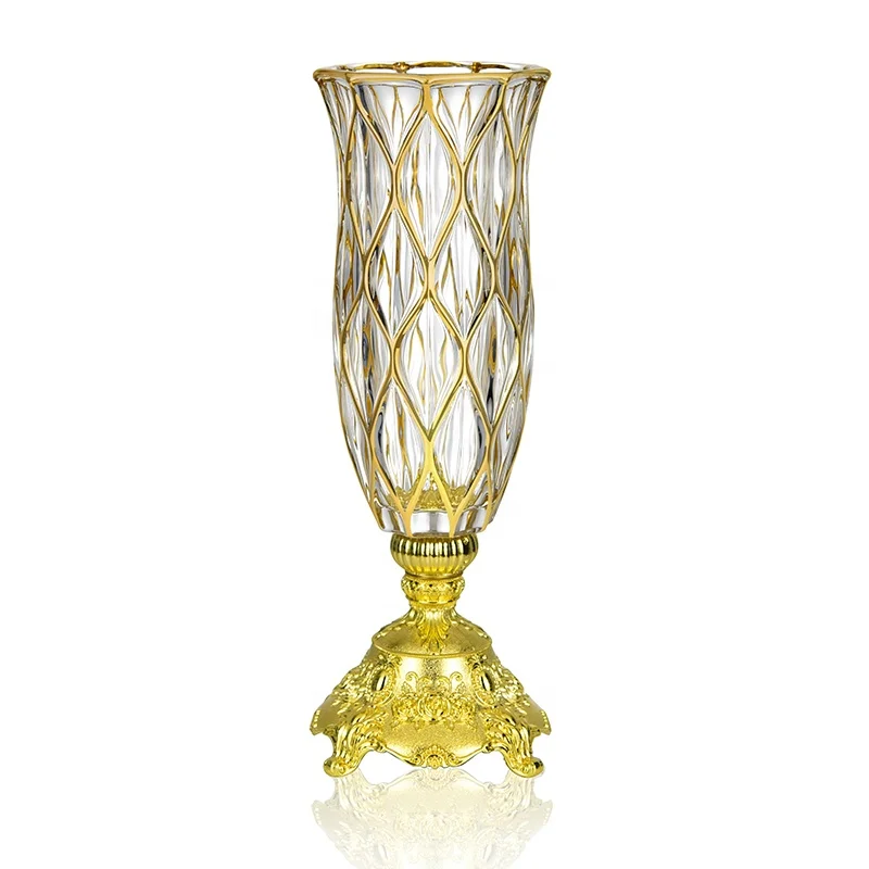 luxury home and wedding decor gold line crystal glass vases with gold metal base stand
luxury home and wedding decor gold line crystal glass vases with gold metal base stand
