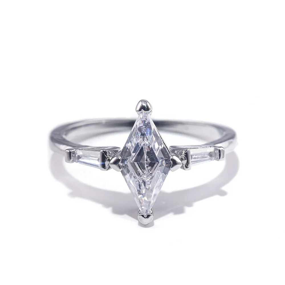 New Fashion Big Prismatic Crystal Simple Ring for Women CZ Zircon Party Anniversary Rings Jewelry rings
New Fashion Big Prismatic Crystal Simple Ring for Women CZ Zircon Party Anniversary Rings Jewelry rings