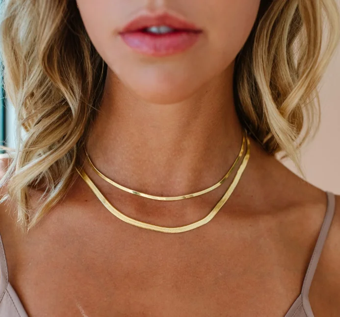 18k Gold Plated Flat Snake Link Chain With Lobster Clasp Stainless Steel Herringbone Snake Chain Necklace Jewelry Women Men 2023
18k Gold Plated Flat Snake Link Chain With Lobster Clasp Stainless Steel Herringbone Snake Chain Necklace Jewelry Women Men 2023