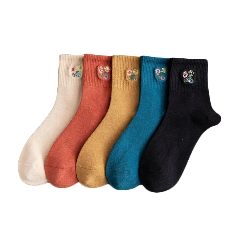Lady flower socks ins style fashion cute socks with embroidery bulk cotton socks women, Custom color
Lady flower socks ins style fashion cute socks with embroidery bulk cotton socks women, Custom color