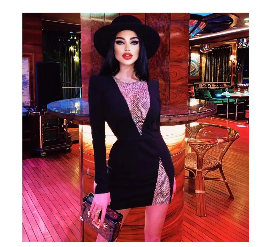 2021 Black Long Sleeve V-neck Rhinestone Atmospheric Thinning Glamour Bandage Dress Evening European And American Dress, Pink
2021 Black Long Sleeve V-neck Rhinestone Atmospheric Thinning Glamour Bandage Dress Evening European And American Dress, Pink