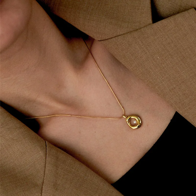 Ins Simple Snake Chain Irregular Circle Pendants Necklace Real Gold Plated Pearl Circle Charm Necklace, Picture shows
Ins Simple Snake Chain Irregular Circle Pendants Necklace Real Gold Plated Pearl Circle Charm Necklace, Picture shows