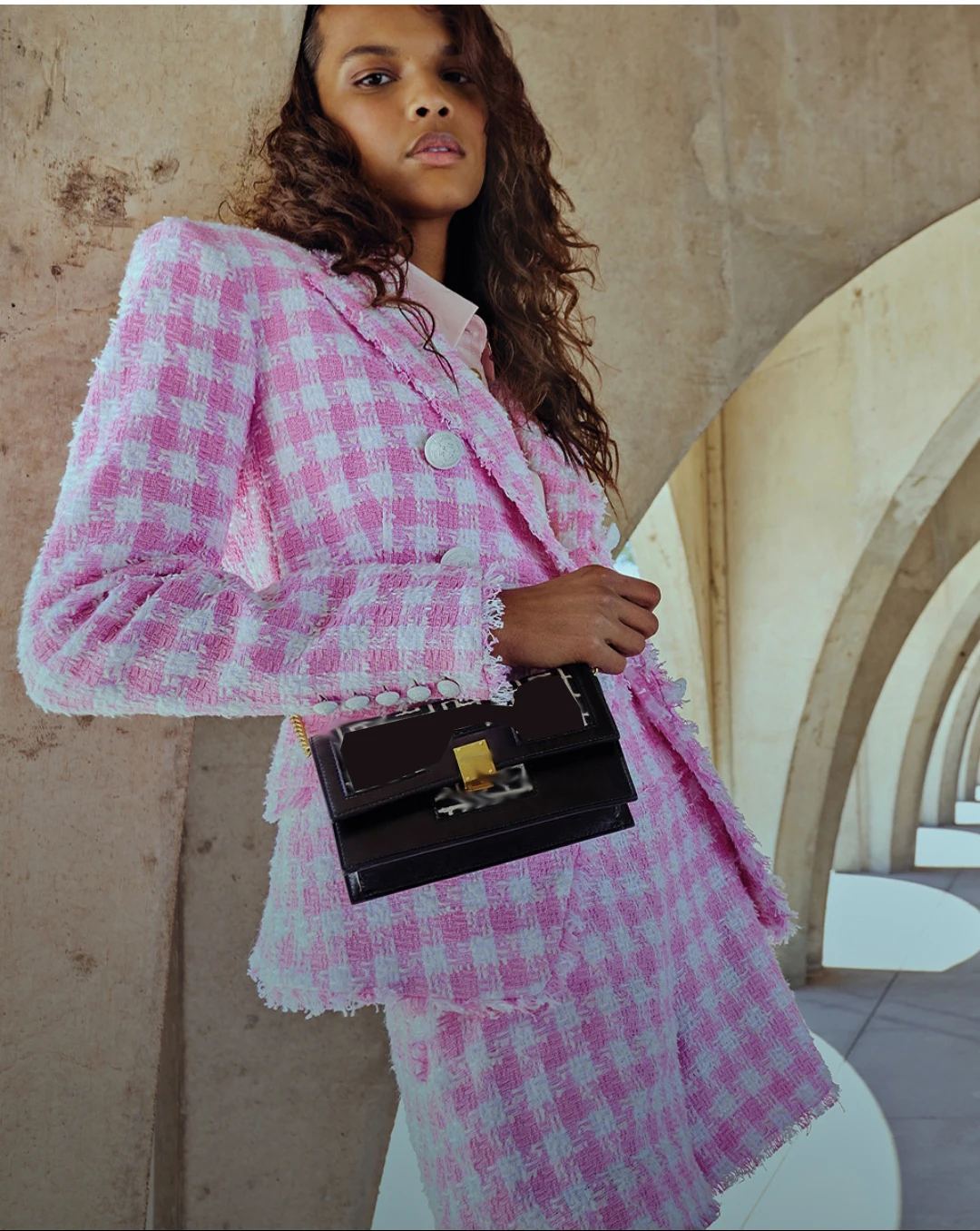 A5472 High Quality Pink Long Sleeve Pockets Double Breasted Plaid Plus Size Winter Coats For Women Suit 2021
A5472 High Quality Pink Long Sleeve Pockets Double Breasted Plaid Plus Size Winter Coats For Women Suit 2021