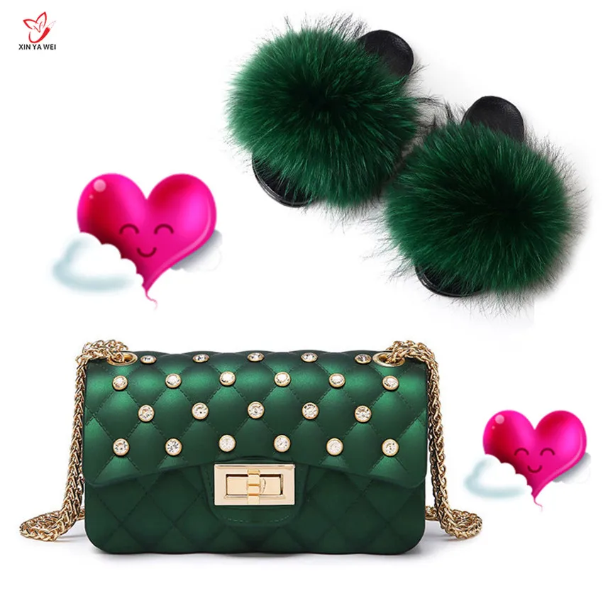 Wholesale Factory Summer Fur Slides with Purse Set Fluffy Raccoon Fur Slippers and Bag, Customized color
Wholesale Factory Summer Fur Slides with Purse Set Fluffy Raccoon Fur Slippers and Bag, Customized color