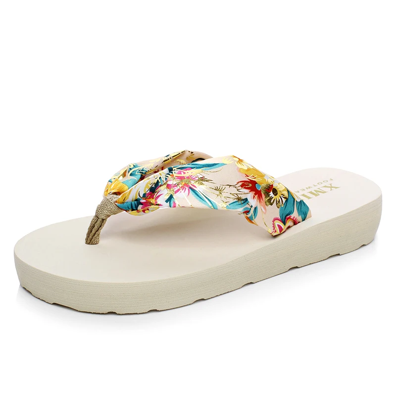 2021 Wholesaler Fashion Open Toe Flat Slippers One-Piece Chic Summer Beach Slippers For Women, Customized color
2021 Wholesaler Fashion Open Toe Flat Slippers One-Piece Chic Summer Beach Slippers For Women, Customized color