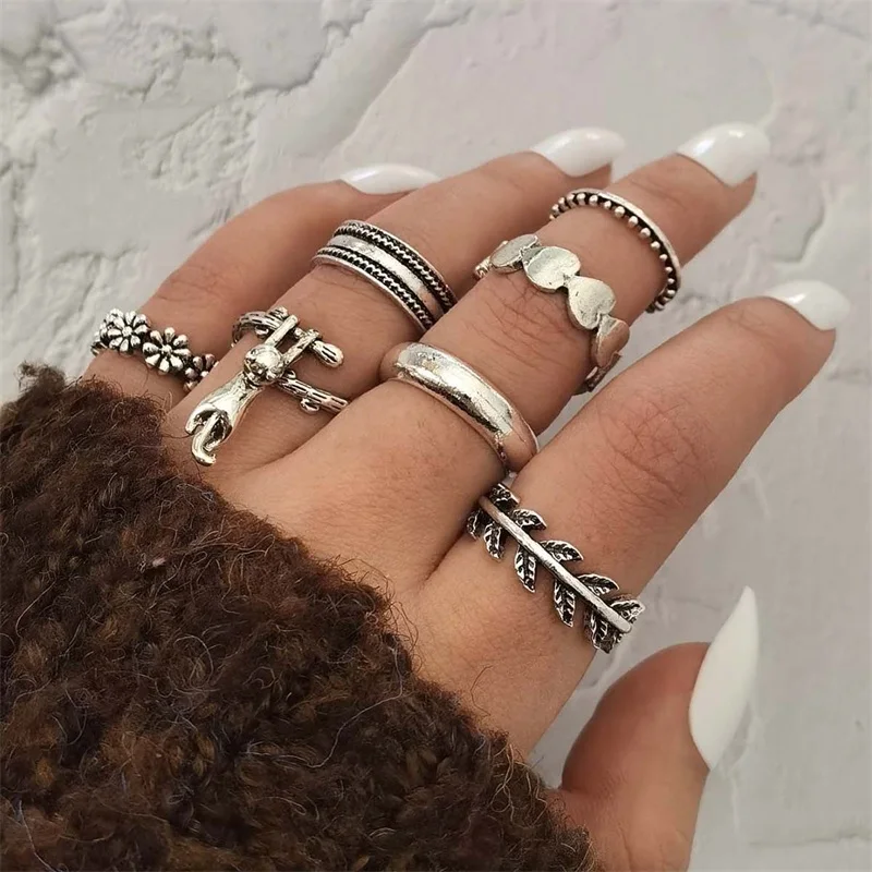 7 Pcs/Set Fashionable European American Cross Border Love Movable Cat Leaf Silver Ring Set Joint Ring Set Holiday Party Jewelry
7 Pcs/Set Fashionable European American Cross Border Love Movable Cat Leaf Silver Ring Set Joint Ring Set Holiday Party Jewelry