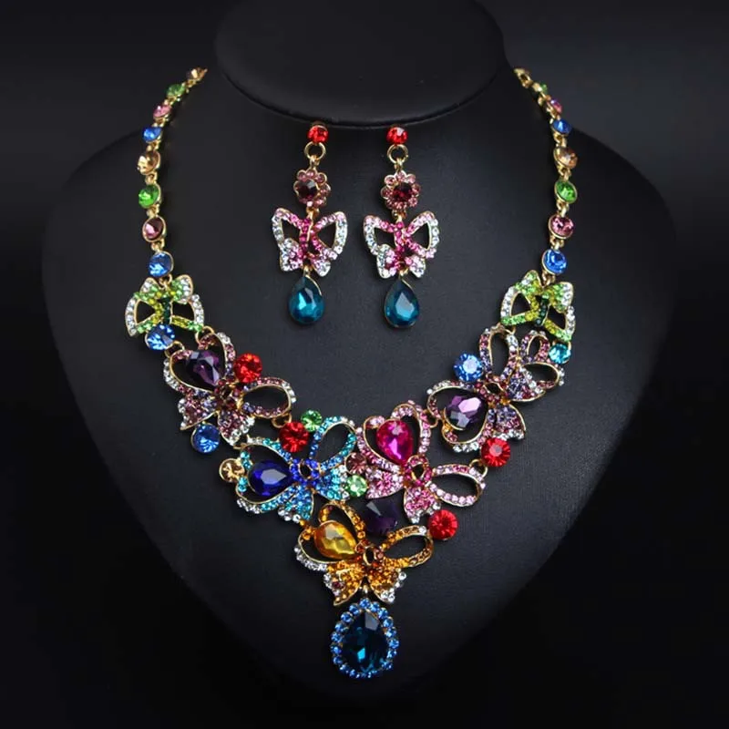 collana Indiana Statement Necklace Earrings Retro Indian Bridal Jewelry Sets Crystal Butterfly Necklace Set for Women
collana Indiana Statement Necklace Earrings Retro Indian Bridal Jewelry Sets Crystal Butterfly Necklace Set for Women