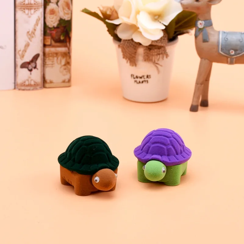 Fashion cartoon bear, seahorse, swan jewelry box Ring, necklace, earrings Flannel gift box
Fashion cartoon bear, seahorse, swan jewelry box Ring, necklace, earrings Flannel gift box