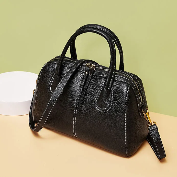 Hot Sale Custom Waterproof Portable Korean version genuine leather Fashion Trends Ladies handbag, 3 colors
Hot Sale Custom Waterproof Portable Korean version genuine leather Fashion Trends Ladies handbag, 3 colors