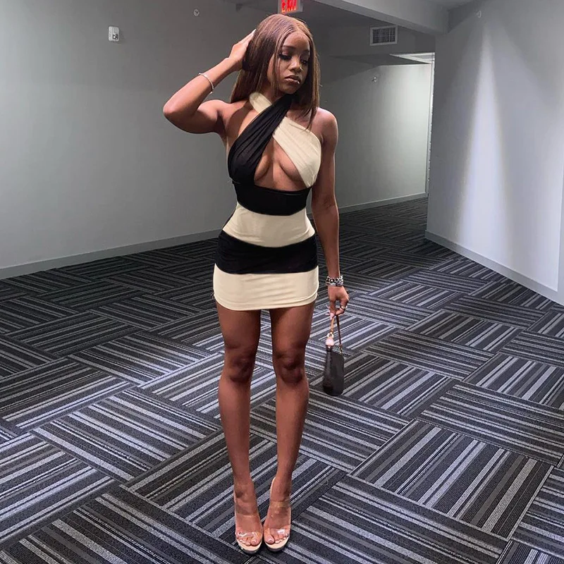 2021 Summer wholesale new stylish halter patchwork contrast color hollow out casual party club mini dresses for women, Photos show
2021 Summer wholesale new stylish halter patchwork contrast color hollow out casual party club mini dresses for women, Photos show
