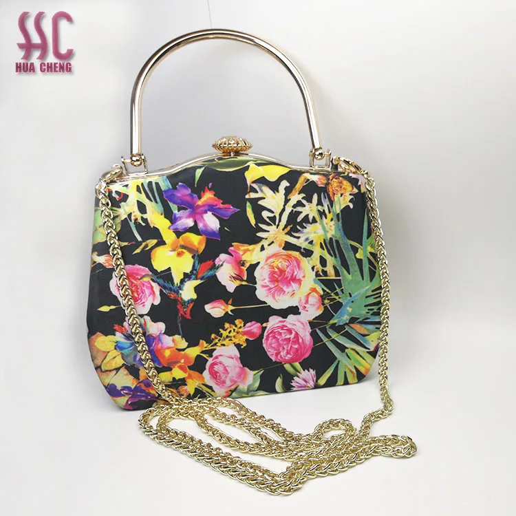 New arrived small clutch party bag bride bag lady evening handbag, Gun metal,gold,nickle,brass, other metalic color is available.
New arrived small clutch party bag bride bag lady evening handbag, Gun metal,gold,nickle,brass, other metalic color is available.