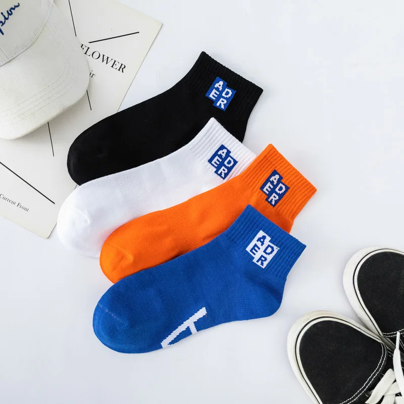 fashion wholesale autumn cotton socks fashion trend women's sports socks jacquard socks
fashion wholesale autumn cotton socks fashion trend women's sports socks jacquard socks
